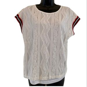 Exquiss’s white lace top S